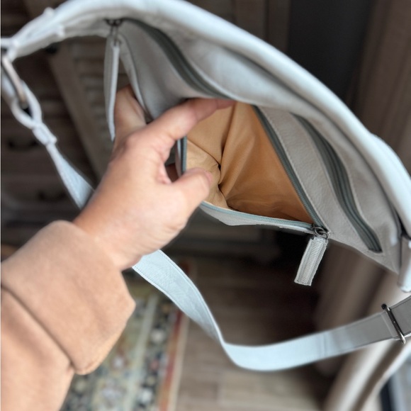 Latico Leather Hippie Sling Bag (Sm) - Picture 6 of 8